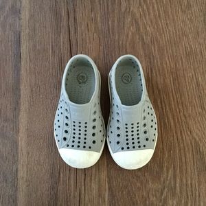 Native Shoes Jefferson Child Size 6